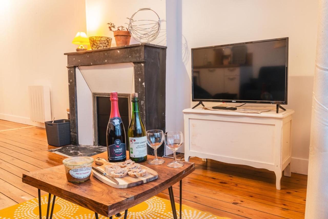 L'Etablissement Toimoinou, Hyper-Centre, Vue Marche, Proche Mer 150M, Lits Faits A Votre Arrivee, Serviettes De Toilette, Menage, Inclu, Netflix, Accueil En Personne Διέππη Εξωτερικό φωτογραφία